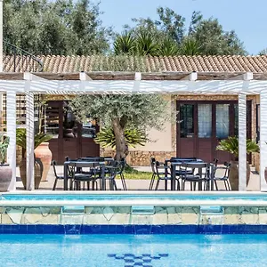 Hotell Felicia, Noto